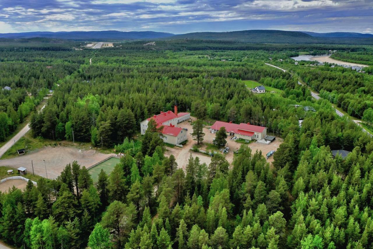 Kuukkeli Ivalo Airport Inn ภายนอก รูปภาพ