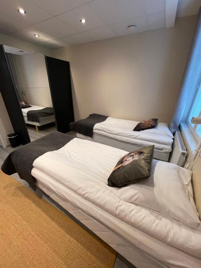 Kuukkeli Ivalo Airport Inn ภายนอก รูปภาพ